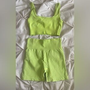 Source Unknown Neon Lime Ribbed Crop Tank and Biker Shorts Set